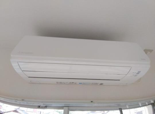 　リビング　エアコン