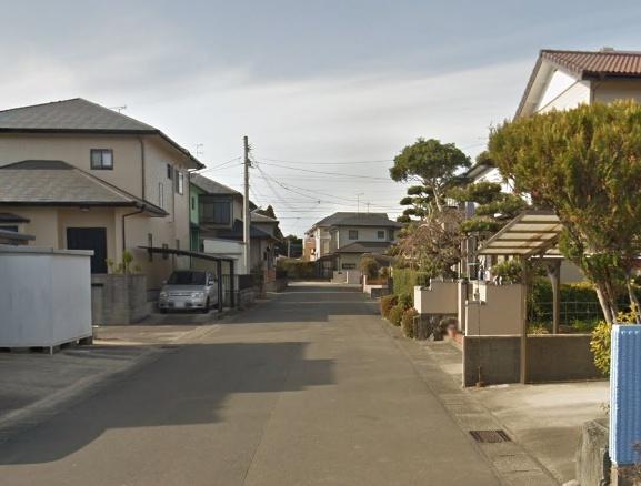 　前面道路含む現地写真　