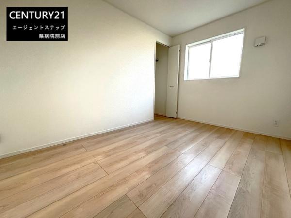 　洋室　明るさが魅力の洋室です