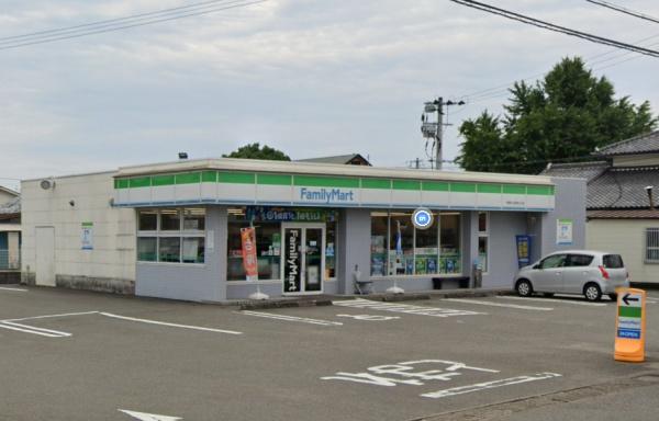 　ファミリーマート希望ヶ丘団地入口店（コンビニ）／919m　