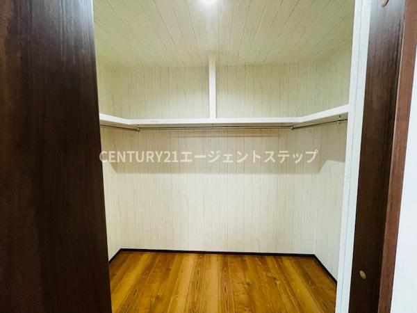 　収納　収納スペースが広々しています
