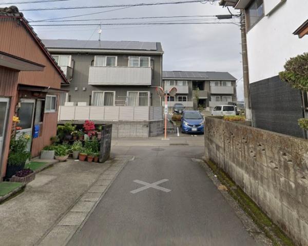 　前面道路含む現地写真　
