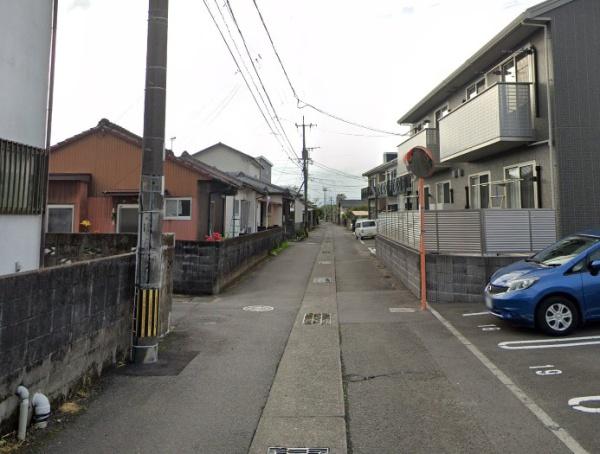 　前面道路含む現地写真　