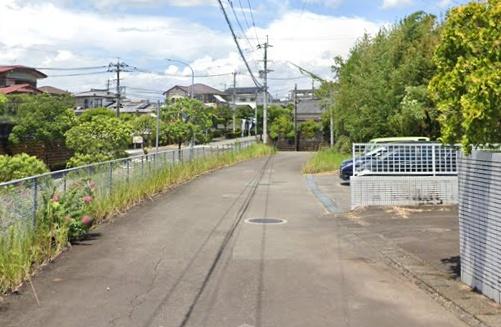 　前面道路含む現地写真　