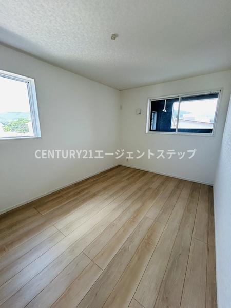 　洋室　明るい洋室が魅力です