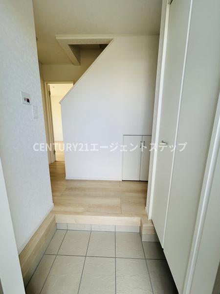 　玄関　玄関は清潔感があります