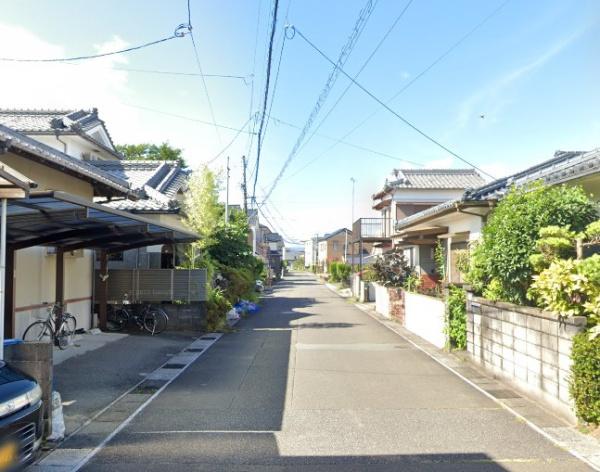 　前面道路含む現地写真　