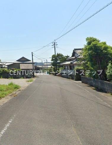 　前面道路含む現地写真　