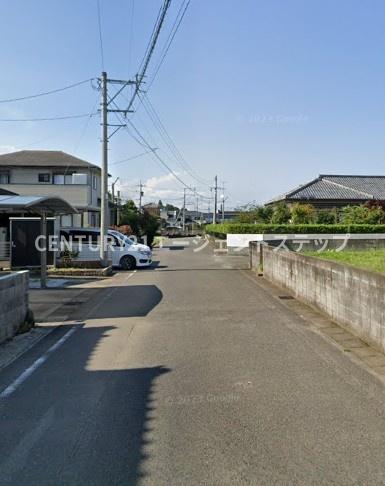 　前面道路含む現地写真　