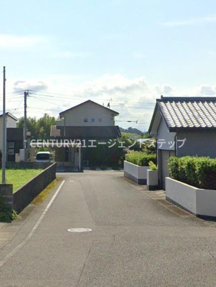 　前面道路含む現地写真　
