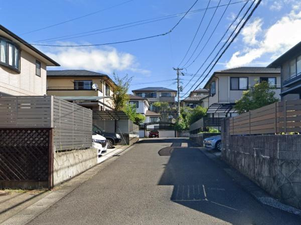 　前面道路含む現地写真　