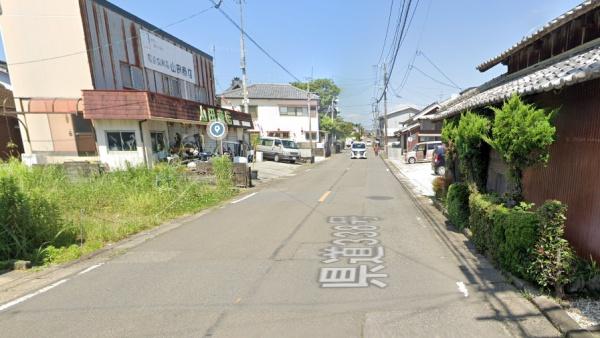 　前面道路含む現地写真　