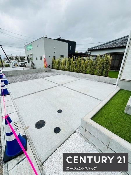 　駐車場　使い勝手の良い駐車場です