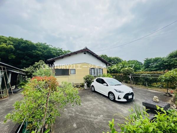 　その他現地　広い敷地の外観写真です