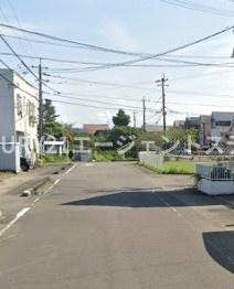 　前面道路含む現地写真　