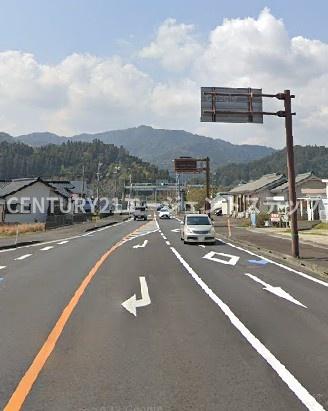 　前面道路含む現地写真　