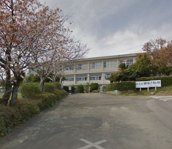 　宮崎市立広瀬中学校（中学校）／1841m　