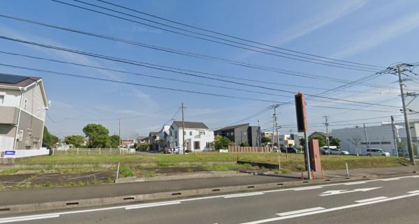 　前面道路含む現地写真　
