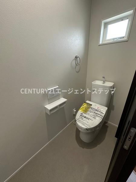 　トイレ　2階トイレ