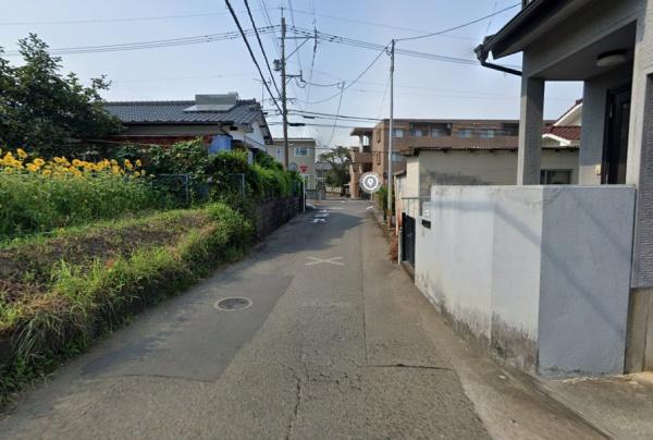 　前面道路含む現地写真　