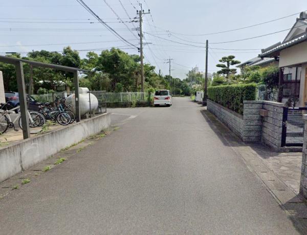 　前面道路含む現地写真　