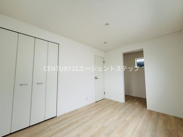 　子供部屋　収納付きの子供部屋です