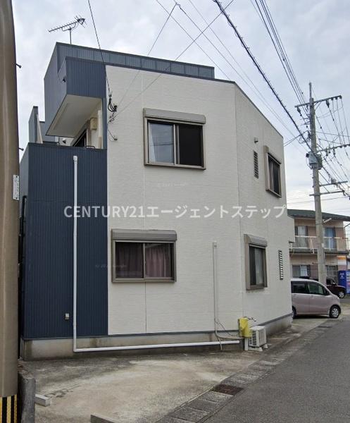 　その他現地　外観がシンプルな戸建てです