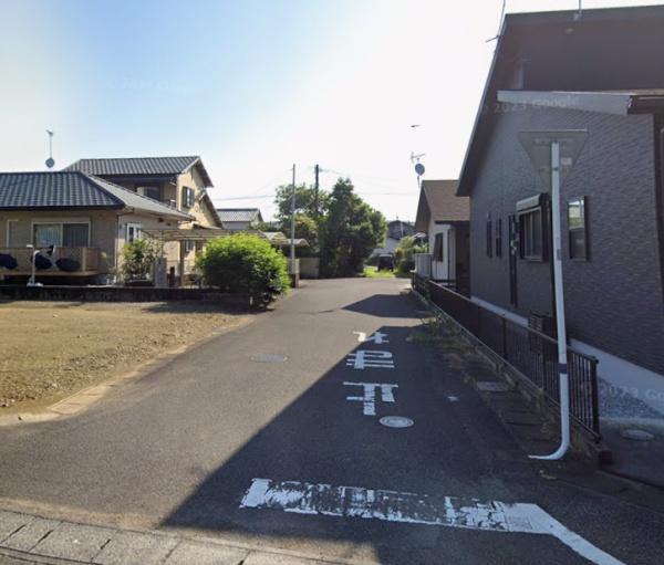 　前面道路含む現地写真　