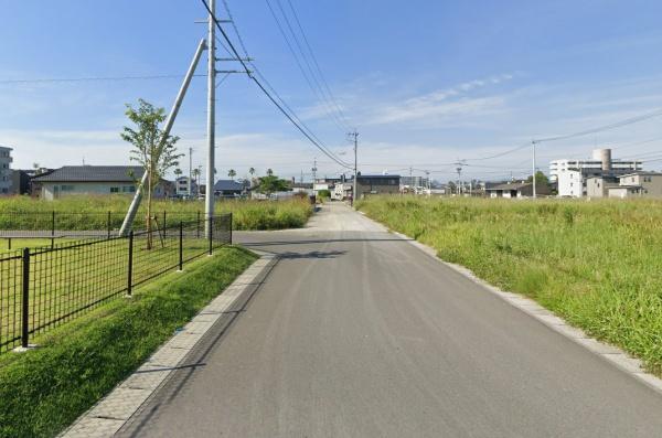 　前面道路含む現地写真　
