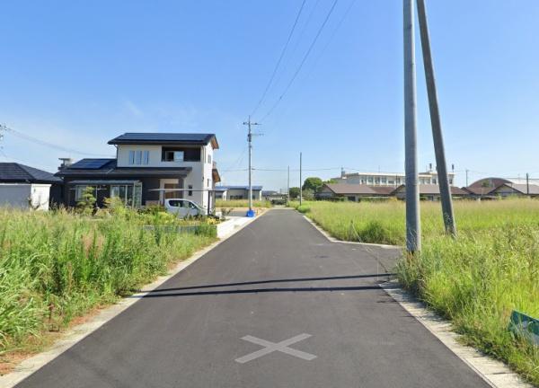 　前面道路含む現地写真　