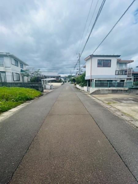 　前面道路含む現地写真　