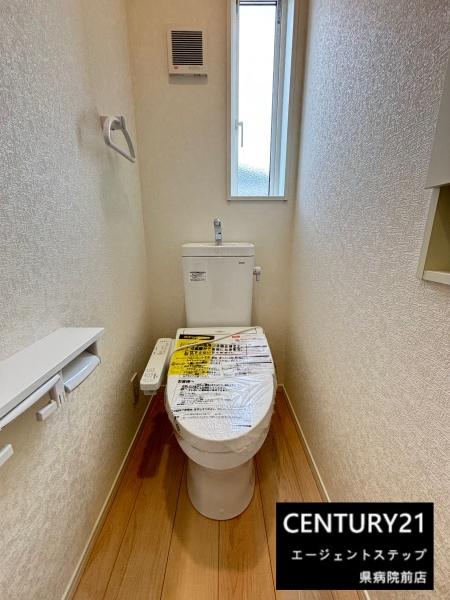 　トイレ　明るい雰囲気のトイレです
