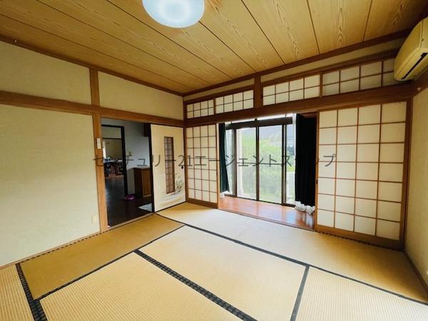 　和室　雰囲気のある和室です