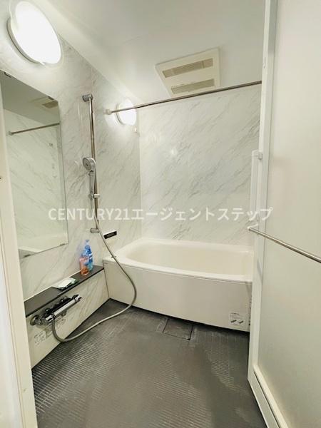サンパーク南宮崎駅前Ⅱレジデンス　バス　清潔感のあるバスルームです