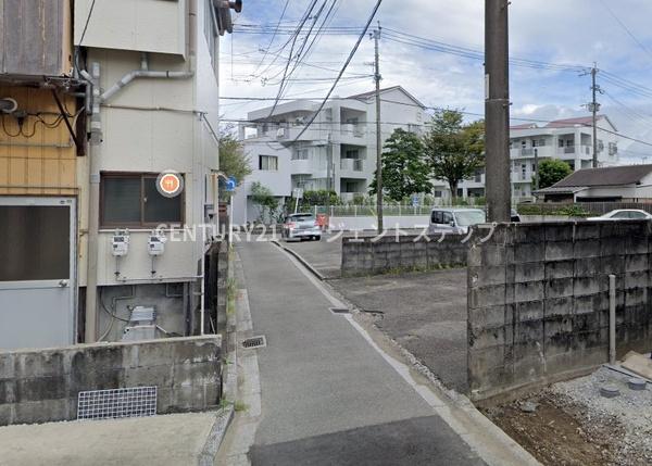 　前面道路含む現地写真　前面道路含む現地写真です