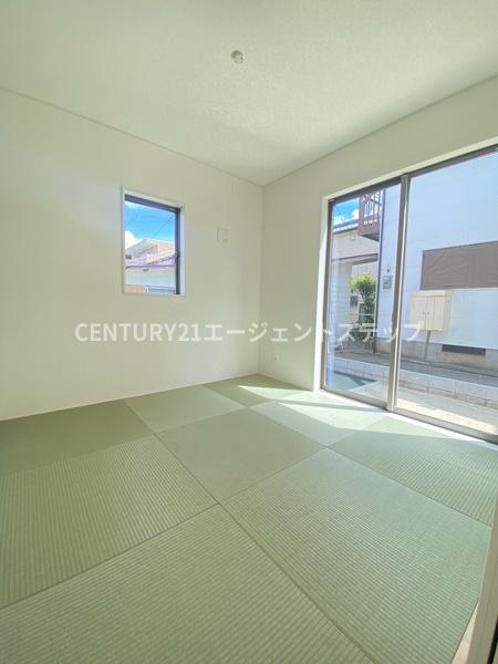 　和室　陽当たりの良い和室です