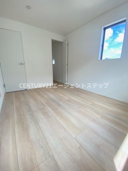 　洋室　洋室ならではの明るさです