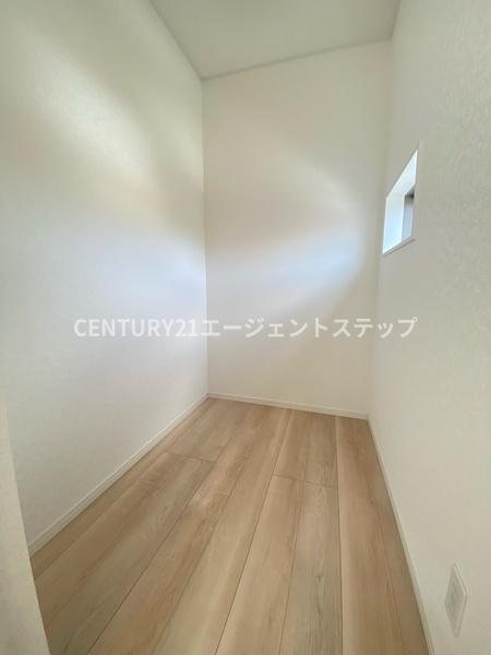 　収納　奥行きたっぷりな収納空間です