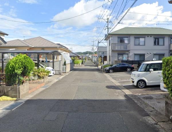 　前面道路含む現地写真　