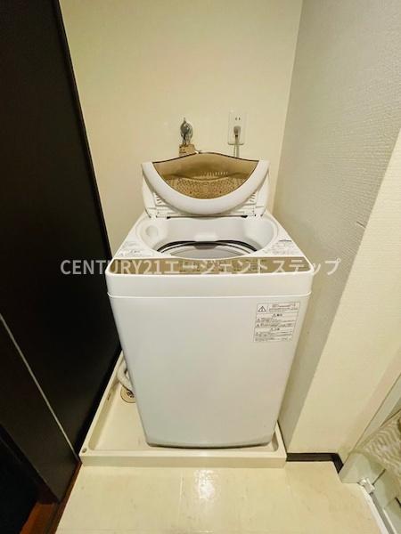 　洗面台・洗面所　洗面台・洗面所の洗濯機置き場です