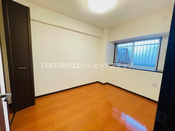 　洋室　窓付き洋室が魅力です