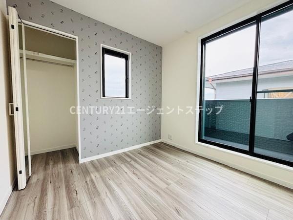 　寝室　洋室の開放感が魅力です