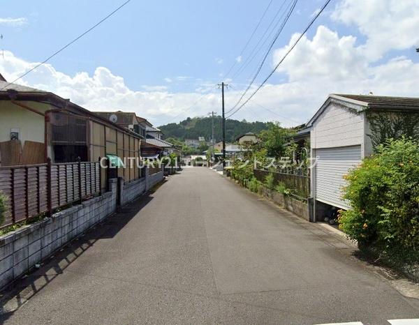 　前面道路含む現地写真　