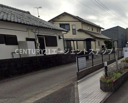 　前面道路含む現地写真　