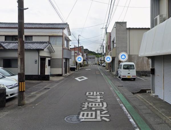 　前面道路含む現地写真　