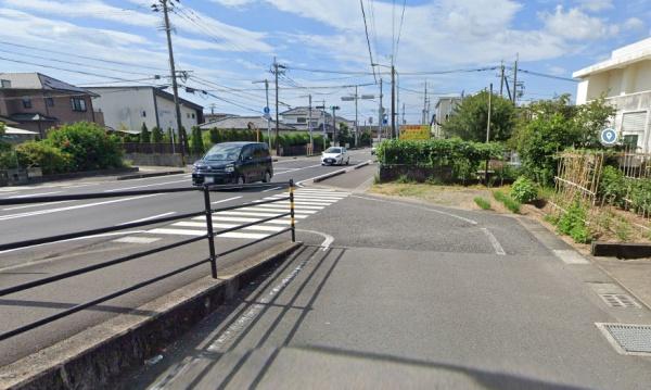 　前面道路含む現地写真　