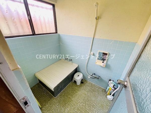 　バス　レトロな雰囲気のバスです