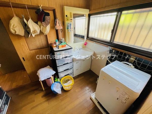 　洗面台・洗面所　整理しやすい洗面台・洗面所です