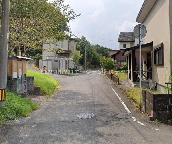 　前面道路含む現地写真　