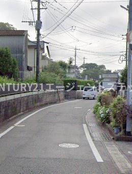 　前面道路含む現地写真　
